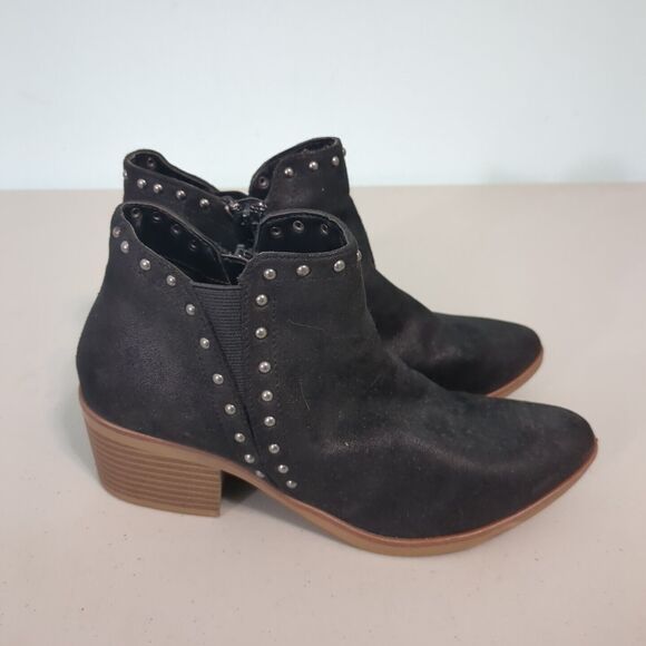 MIA Women's Dawsyn Faux Leather Studded Ankle Bootie Black 6.5 - Picture 1 of 5